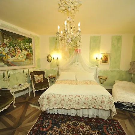 فندق مبيت وإفطار La Maison Degli Angeli 3*